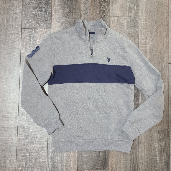 Teen Boys Gray Pullover Sweatshirt Hoodie size XXL 18 - Picture 1 of 3